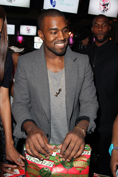 kanye-christmas-in-harlem kanye-christmas-in-harlem